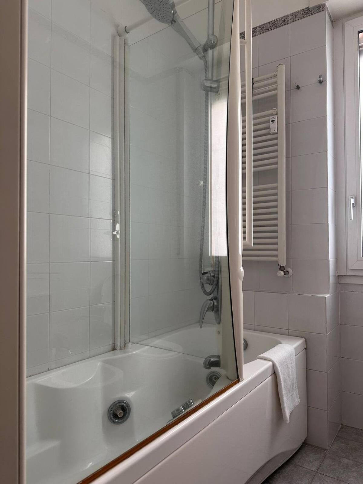 Elegante Apartmento Citylife Fiera Mailand